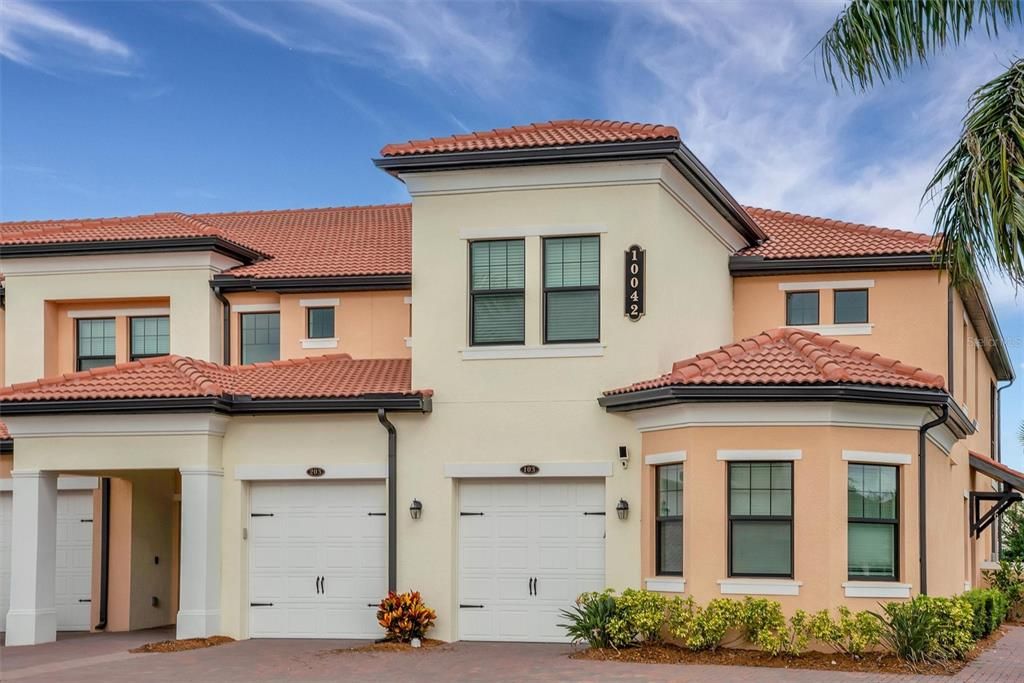 В аренду: $2,400 (2 спален, 2 ванн, 1933 Квадратных фут)