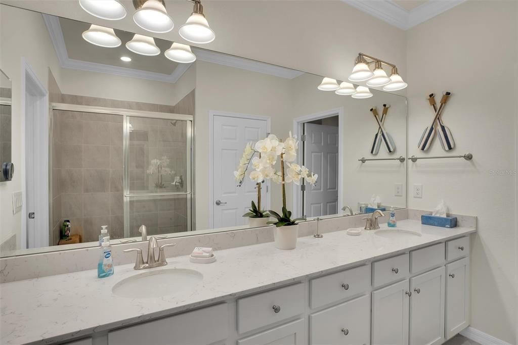 В аренду: $2,400 (2 спален, 2 ванн, 1933 Квадратных фут)