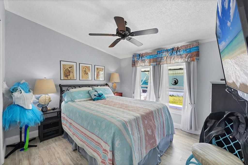 En Venta: $249,000 (2 camas, 2 baños, 1100 Pies cuadrados)