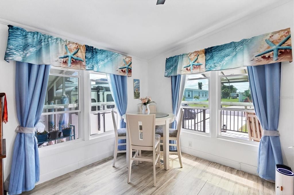 En Venta: $249,000 (2 camas, 2 baños, 1100 Pies cuadrados)