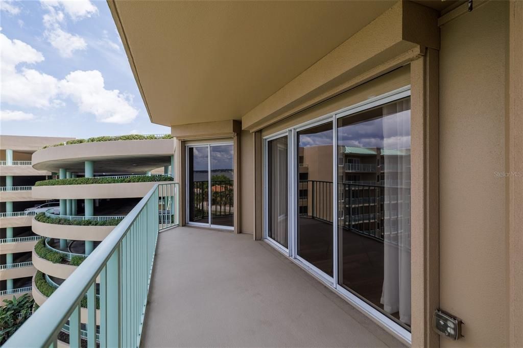 Activo con contrato: $438,500 (3 camas, 2 baños, 2100 Pies cuadrados)