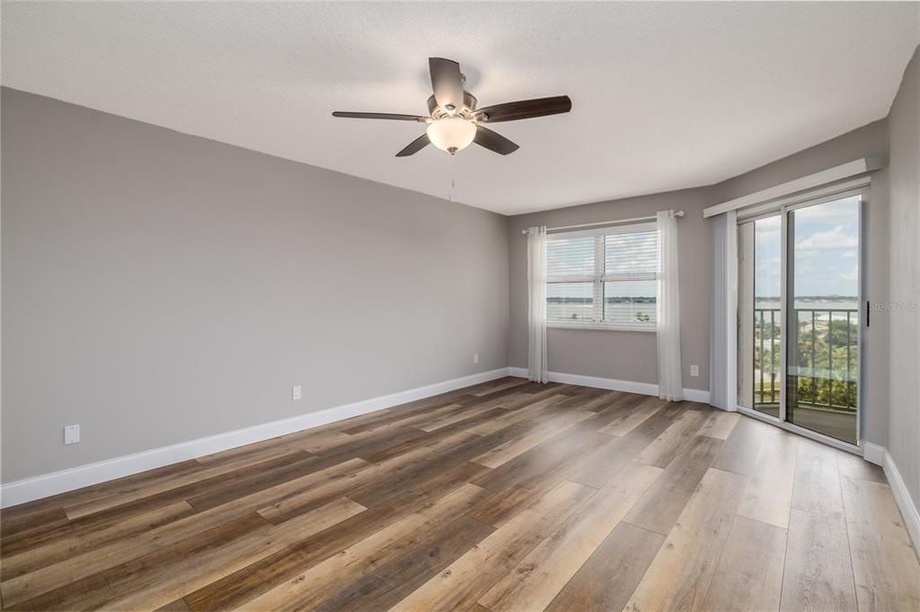 Activo con contrato: $438,500 (3 camas, 2 baños, 2100 Pies cuadrados)