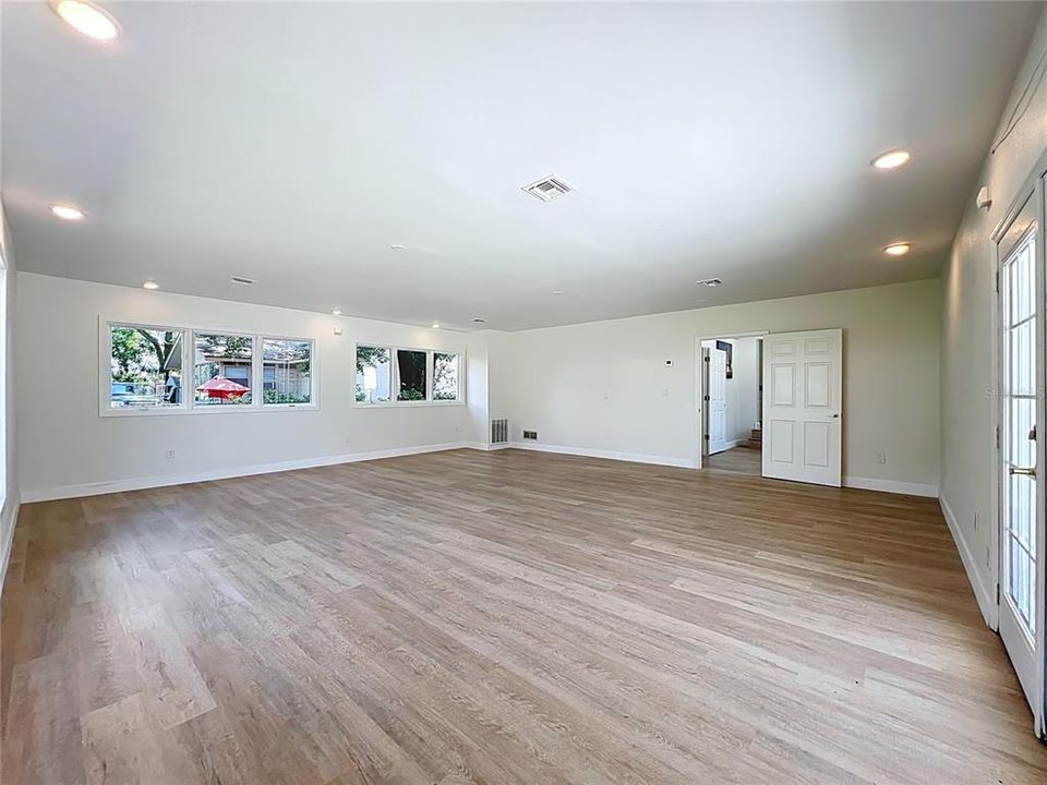 待售: $46,160 (0 贝兹, 0 浴室, 2308 平方英尺)