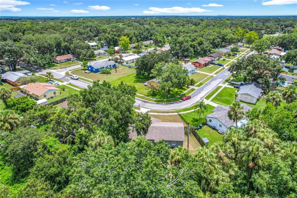 Activo con contrato: $269,900 (4 camas, 2 baños, 1360 Pies cuadrados)