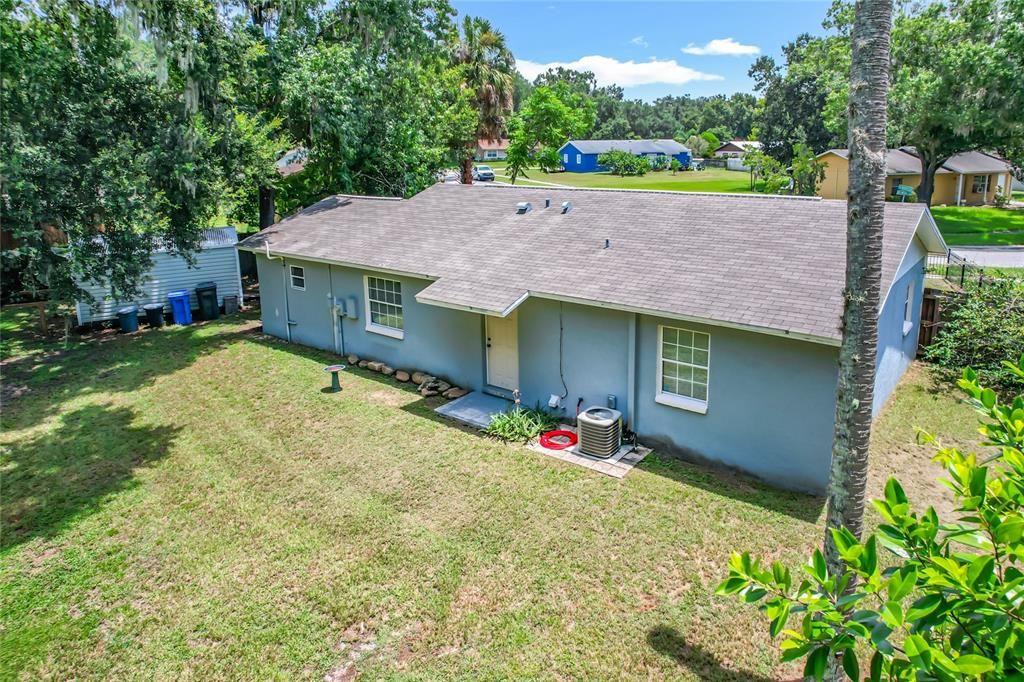 Activo con contrato: $269,900 (4 camas, 2 baños, 1360 Pies cuadrados)