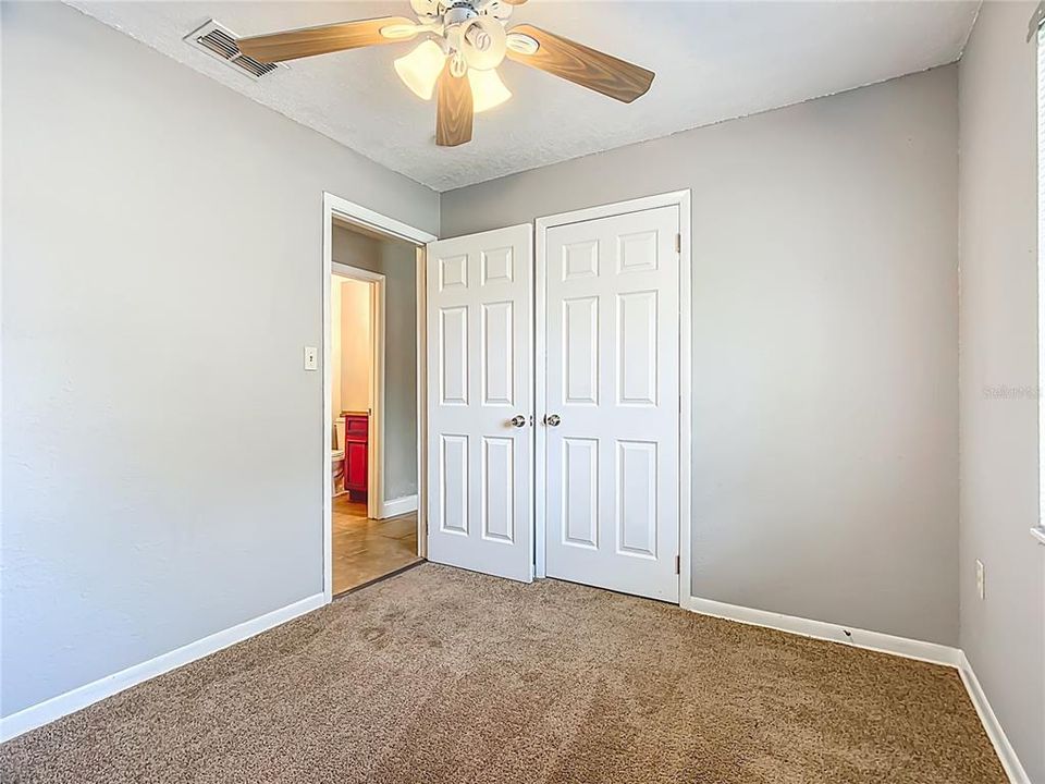 Activo con contrato: $269,900 (4 camas, 2 baños, 1360 Pies cuadrados)