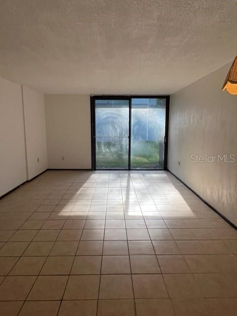 待售: $99,000 (2 贝兹, 2 浴室, 1292 平方英尺)