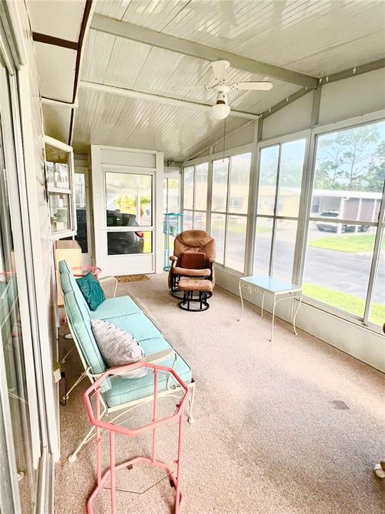 合同活跃: $149,900 (2 贝兹, 2 浴室, 959 平方英尺)