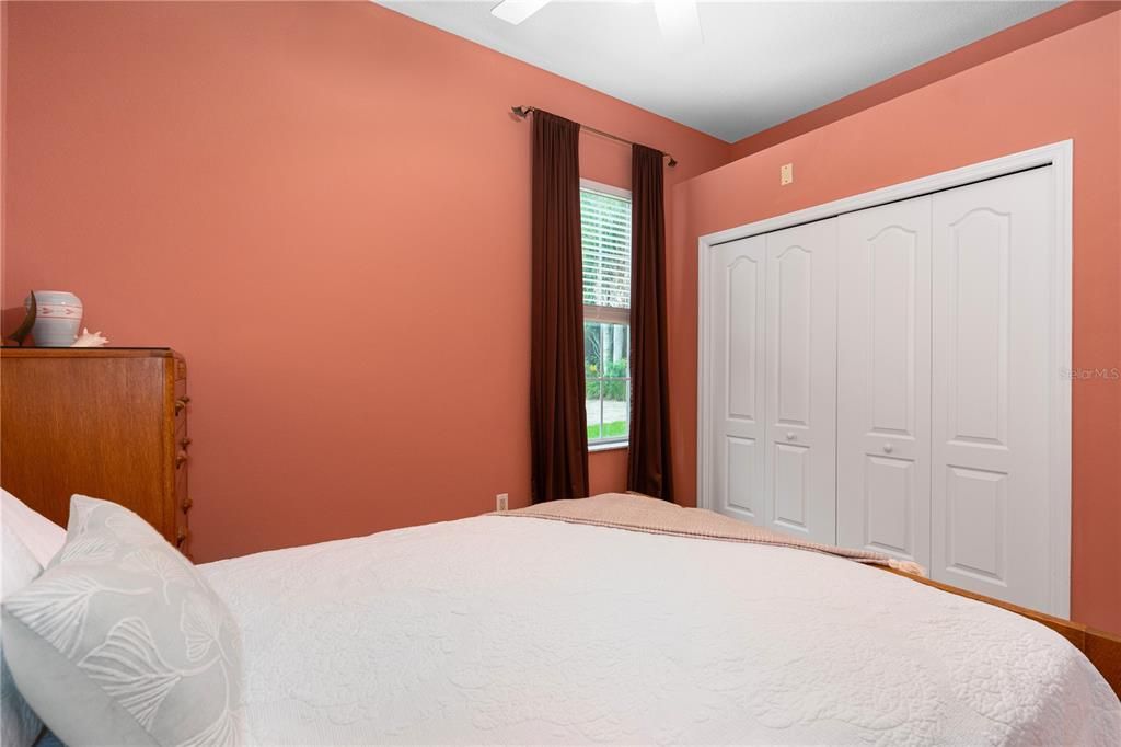 Active With Contract: $400,000 (3 beds, 2 baths, 1888 Square Feet)