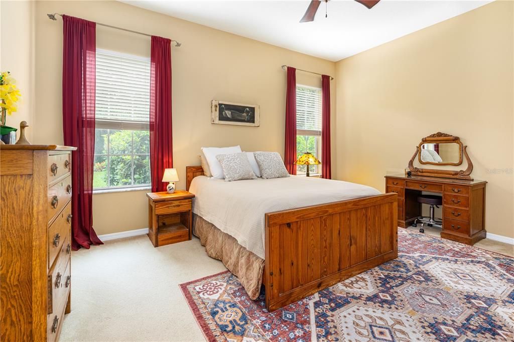 Active With Contract: $400,000 (3 beds, 2 baths, 1888 Square Feet)