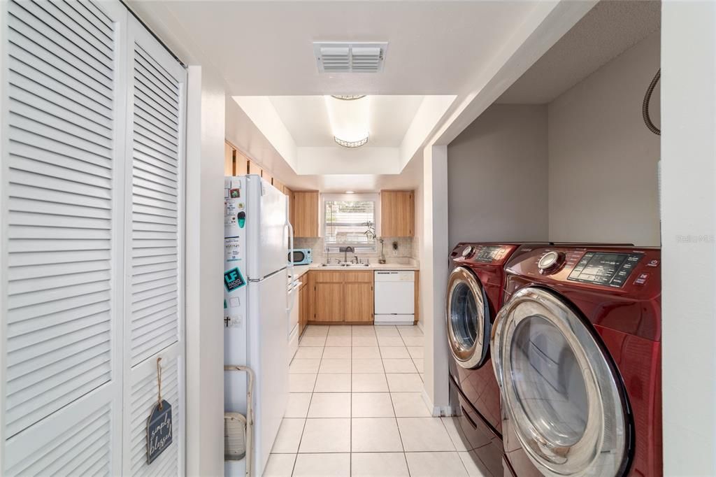 En Venta: $175,000 (2 camas, 2 baños, 1051 Pies cuadrados)