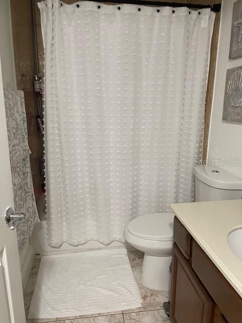 待售: $129,000 (2 贝兹, 1 浴室, 960 平方英尺)