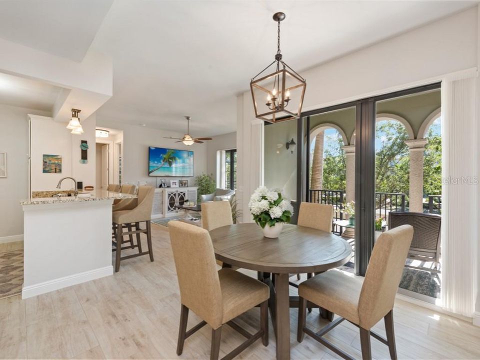 待售: $438,000 (3 贝兹, 2 浴室, 1494 平方英尺)