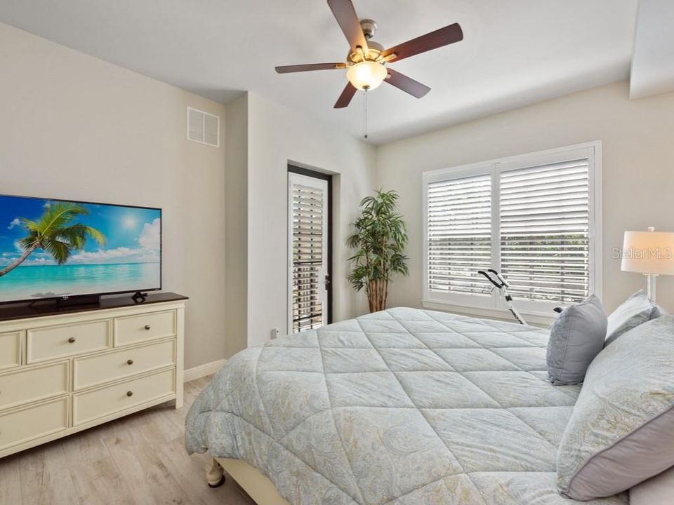 待售: $438,000 (3 贝兹, 2 浴室, 1494 平方英尺)