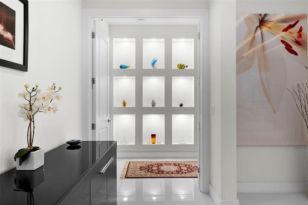 En Venta: $2,499,000 (5 camas, 3 baños, 4709 Pies cuadrados)