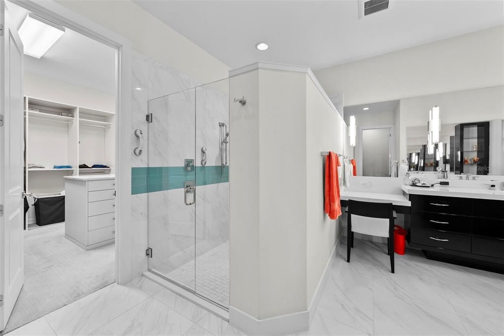 En Venta: $2,499,000 (5 camas, 3 baños, 4709 Pies cuadrados)