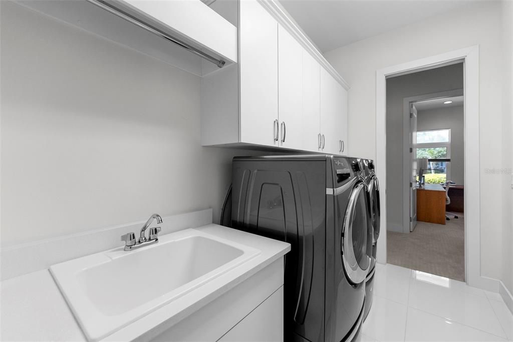 En Venta: $2,499,000 (5 camas, 3 baños, 4709 Pies cuadrados)