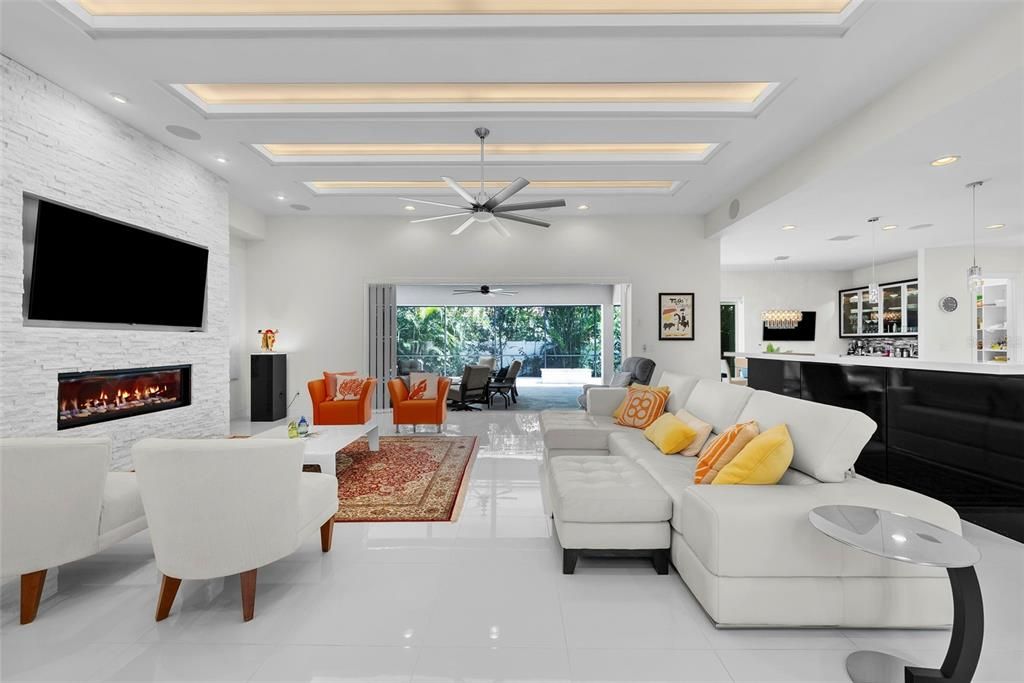 En Venta: $2,499,000 (5 camas, 3 baños, 4709 Pies cuadrados)