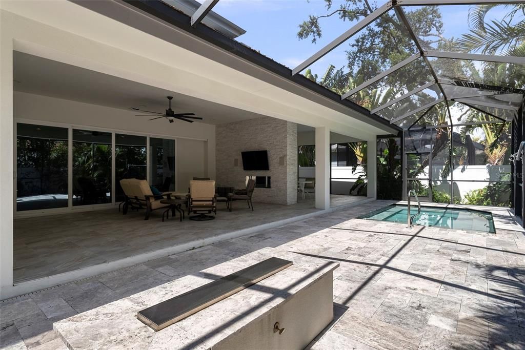 En Venta: $2,499,000 (5 camas, 3 baños, 4709 Pies cuadrados)