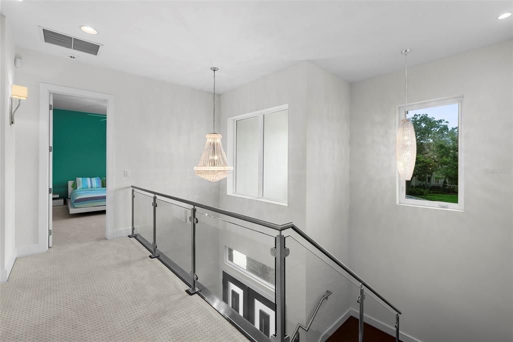 En Venta: $2,499,000 (5 camas, 3 baños, 4709 Pies cuadrados)