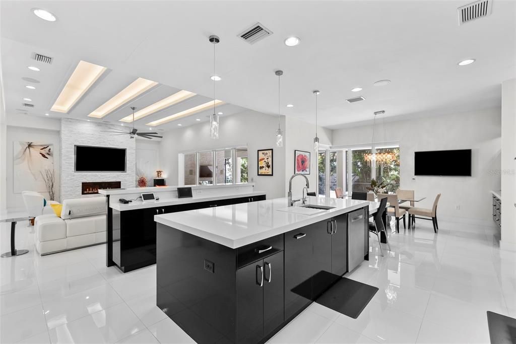 En Venta: $2,499,000 (5 camas, 3 baños, 4709 Pies cuadrados)