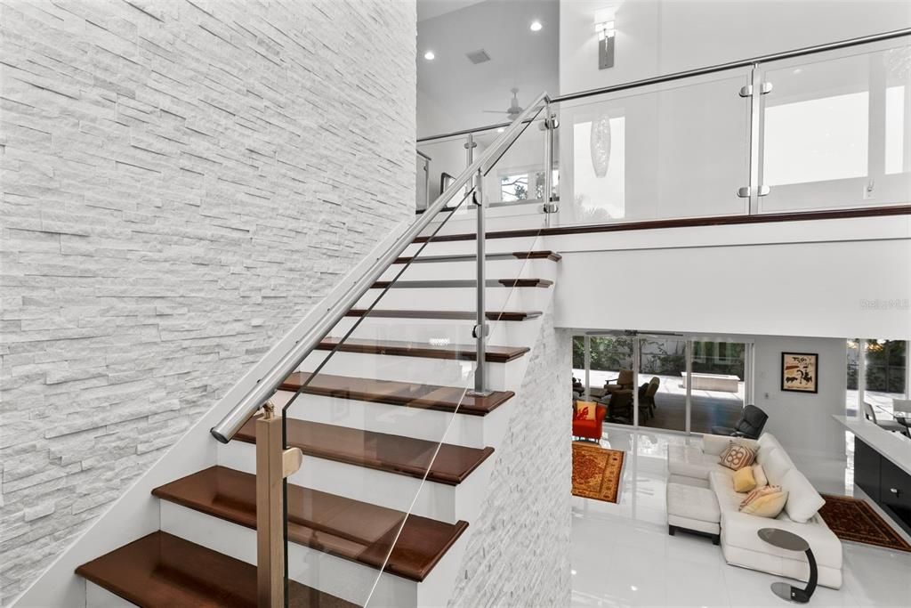 En Venta: $2,499,000 (5 camas, 3 baños, 4709 Pies cuadrados)