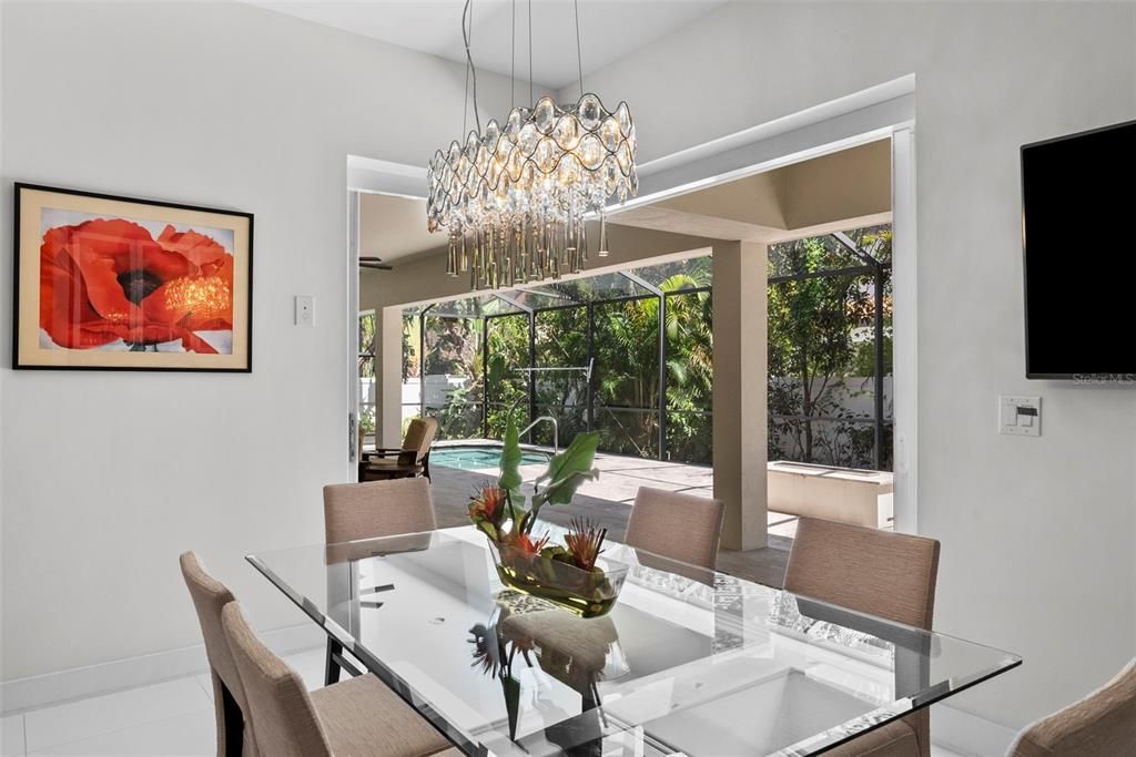 En Venta: $2,499,000 (5 camas, 3 baños, 4709 Pies cuadrados)