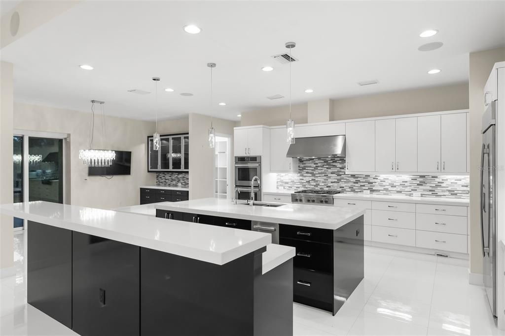 En Venta: $2,499,000 (5 camas, 3 baños, 4709 Pies cuadrados)