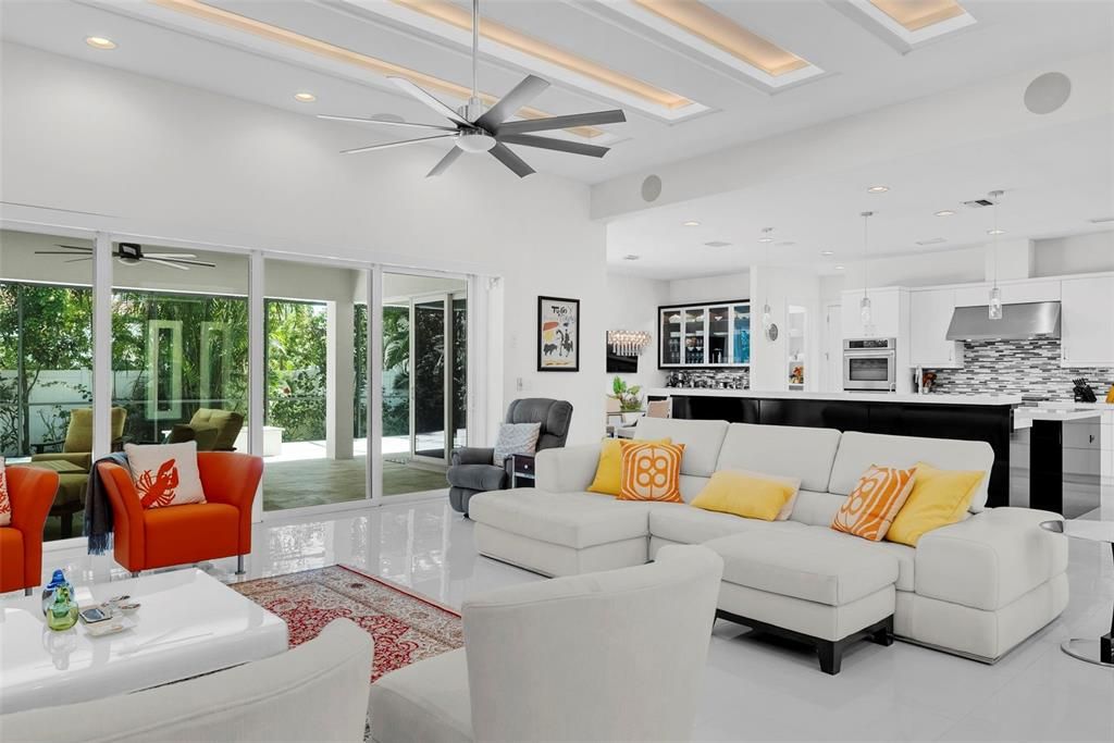 En Venta: $2,499,000 (5 camas, 3 baños, 4709 Pies cuadrados)