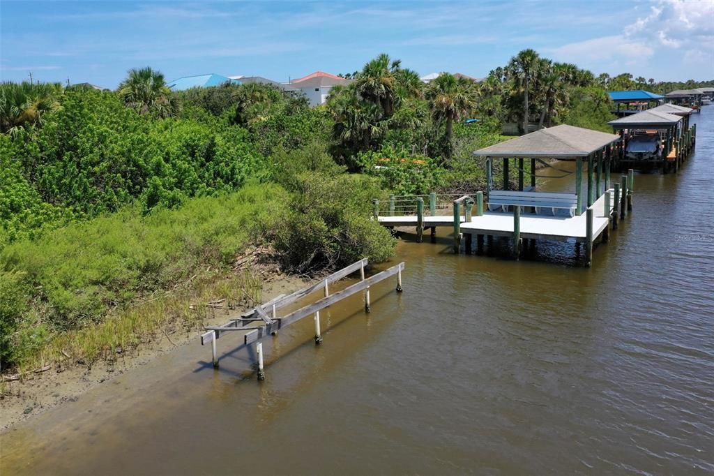 For Sale: $499,000 (0.25 acres)