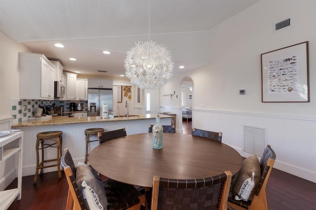 For Sale: $1,799,000 (3 beds, 2 baths, 1447 Square Feet)