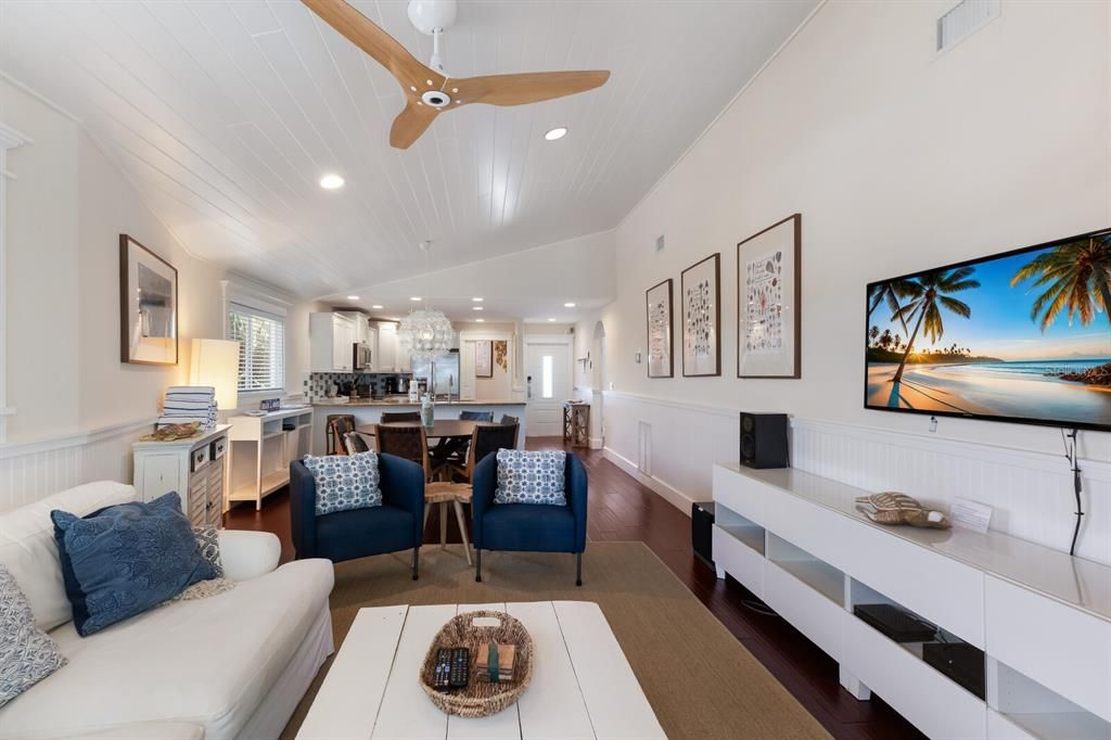 For Sale: $1,799,000 (3 beds, 2 baths, 1447 Square Feet)