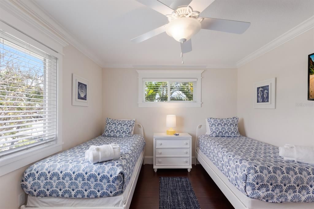 For Sale: $1,799,000 (3 beds, 2 baths, 1447 Square Feet)