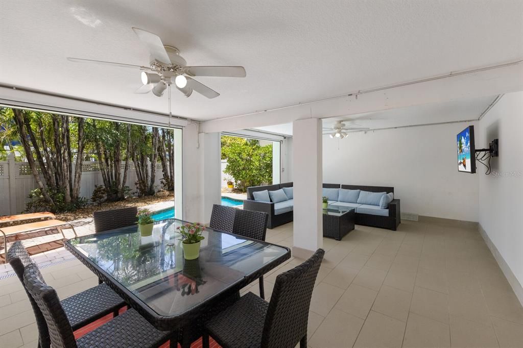 For Sale: $1,799,000 (3 beds, 2 baths, 1447 Square Feet)