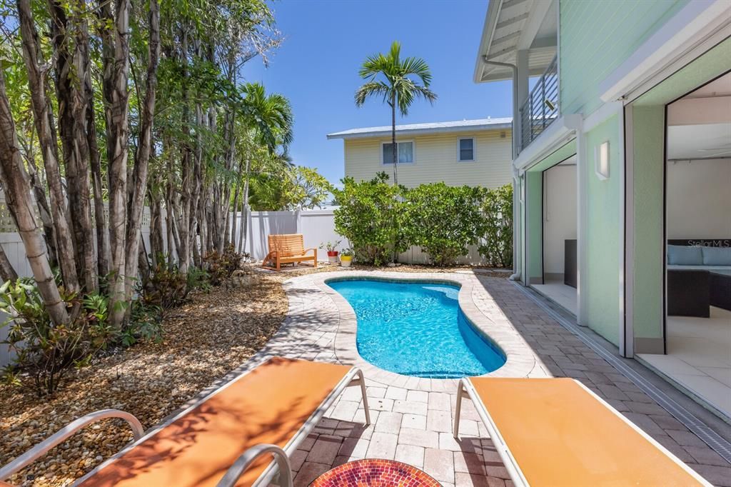 For Sale: $1,799,000 (3 beds, 2 baths, 1447 Square Feet)