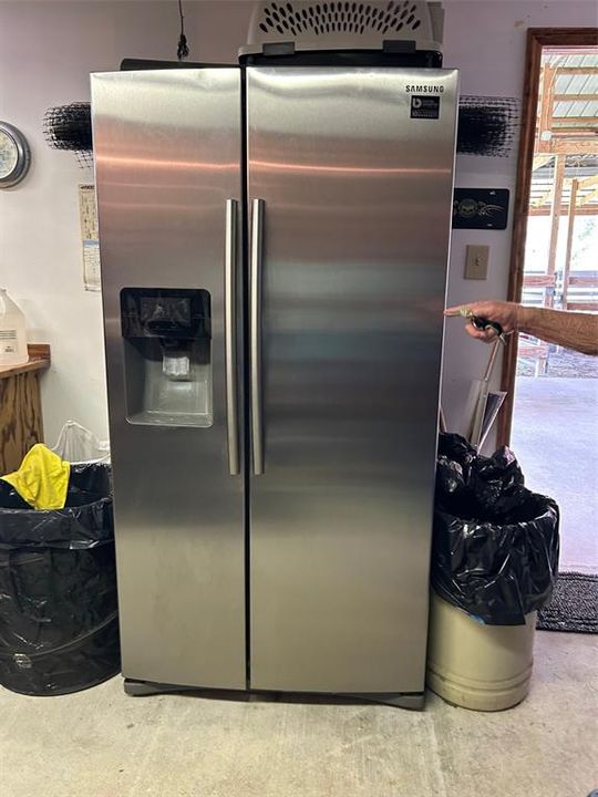 Под контрактом: $399,900 (3 спален, 2 ванн, 1800 Квадратных фут)