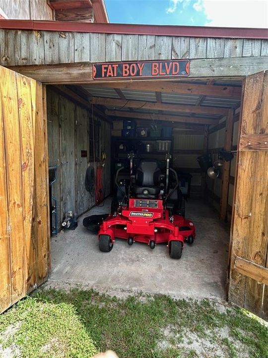 Под контрактом: $399,900 (3 спален, 2 ванн, 1800 Квадратных фут)