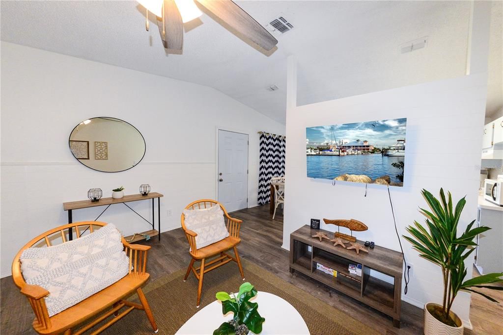 En Venta: $218,000 (2 camas, 1 baños, 912 Pies cuadrados)