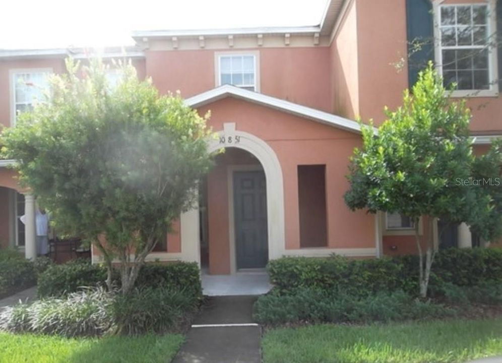 Recently Rented: $1,700 (2 beds, 2 baths, 1254 Square Feet)