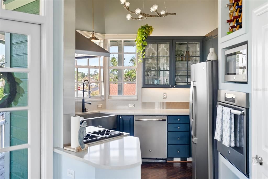 На продажу: $649,000 (4 спален, 3 ванн, 2383 Квадратных фут)