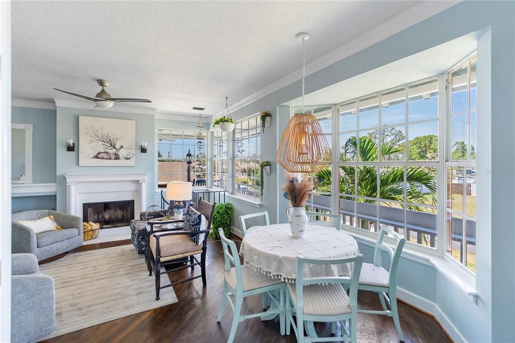 На продажу: $649,000 (4 спален, 3 ванн, 2383 Квадратных фут)