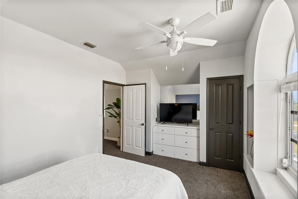 На продажу: $649,000 (4 спален, 3 ванн, 2383 Квадратных фут)