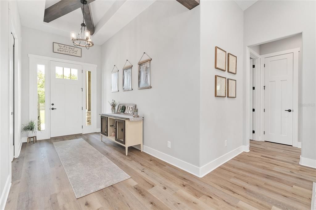 На продажу: $1,149,000 (4 спален, 2 ванн, 2840 Квадратных фут)