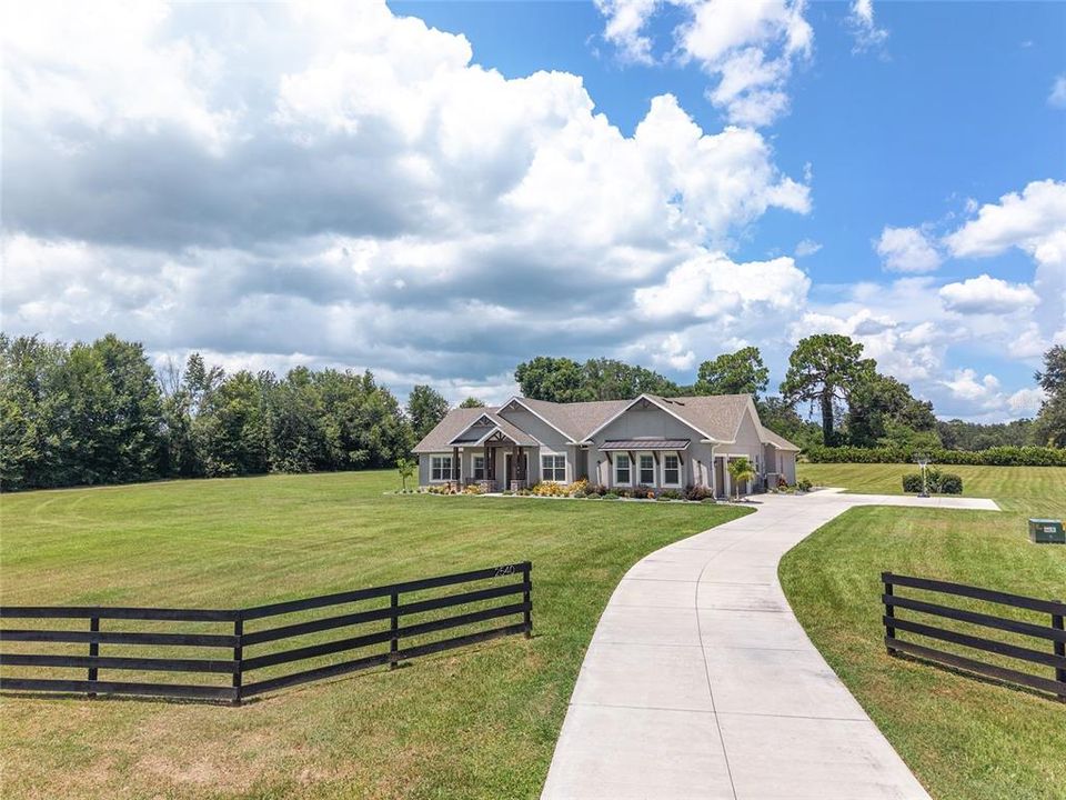 На продажу: $1,149,000 (4 спален, 2 ванн, 2840 Квадратных фут)