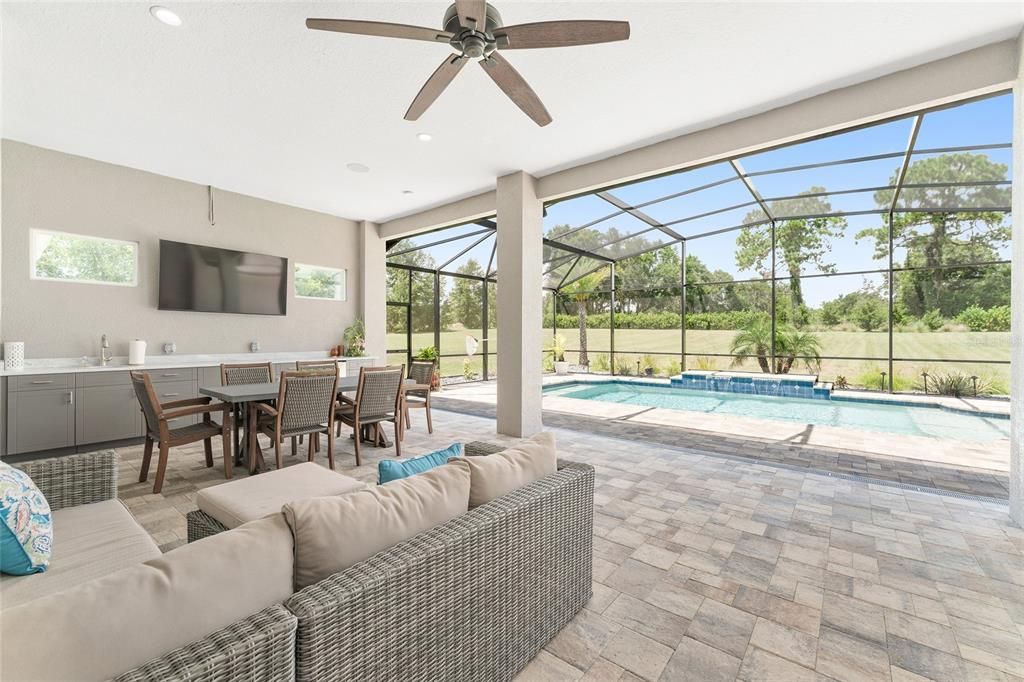 На продажу: $1,149,000 (4 спален, 2 ванн, 2840 Квадратных фут)