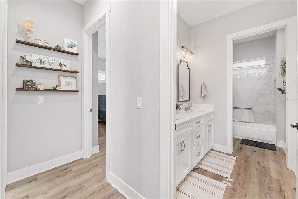 На продажу: $1,149,000 (4 спален, 2 ванн, 2840 Квадратных фут)