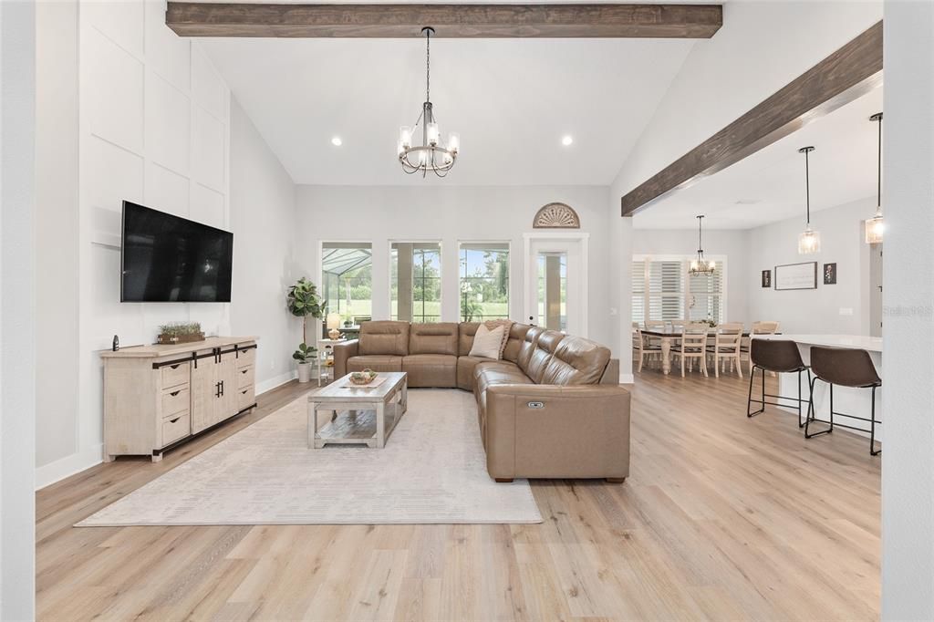 На продажу: $1,149,000 (4 спален, 2 ванн, 2840 Квадратных фут)