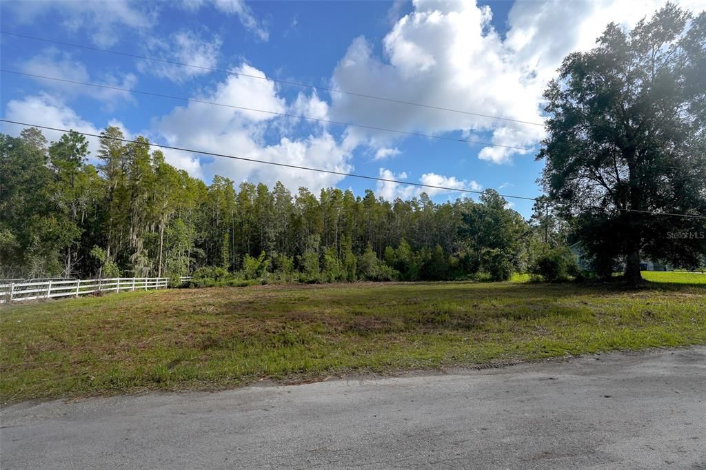 En Venta: $125,000 (1.00 acres)