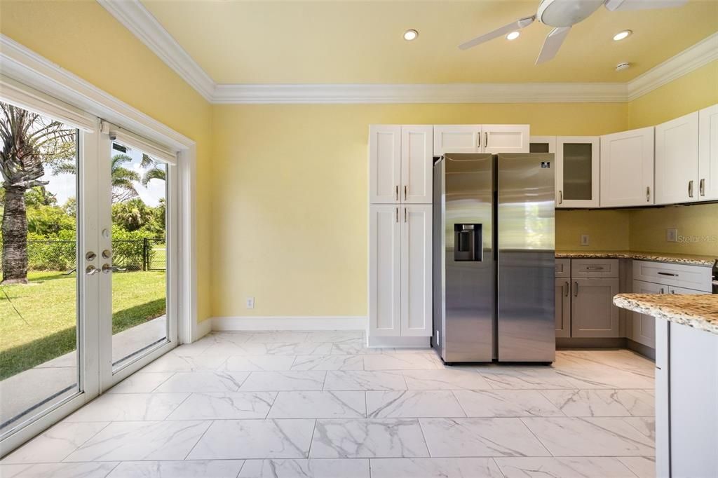 For Sale: $997,000 (4 beds, 3 baths, 4746 Square Feet)