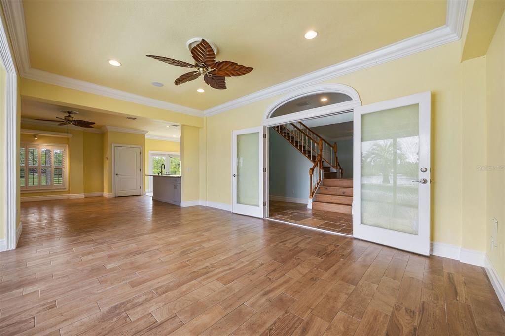 For Sale: $997,000 (4 beds, 3 baths, 4746 Square Feet)